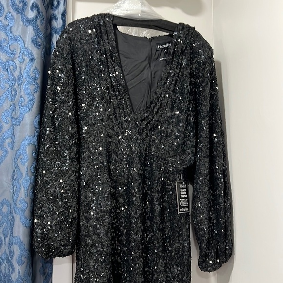 ‼️last call Retrofete Aubrey black sequence mini Long sleeve dress - Picture 2 of 8
